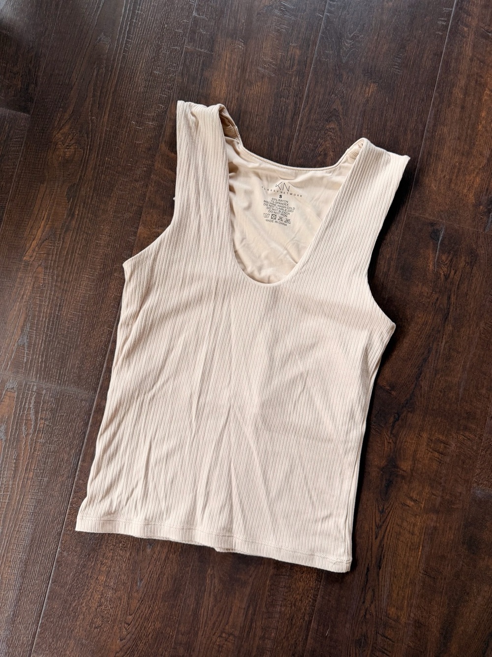 Klassy Network Ribbed Scoop Tank Top in Light Beige